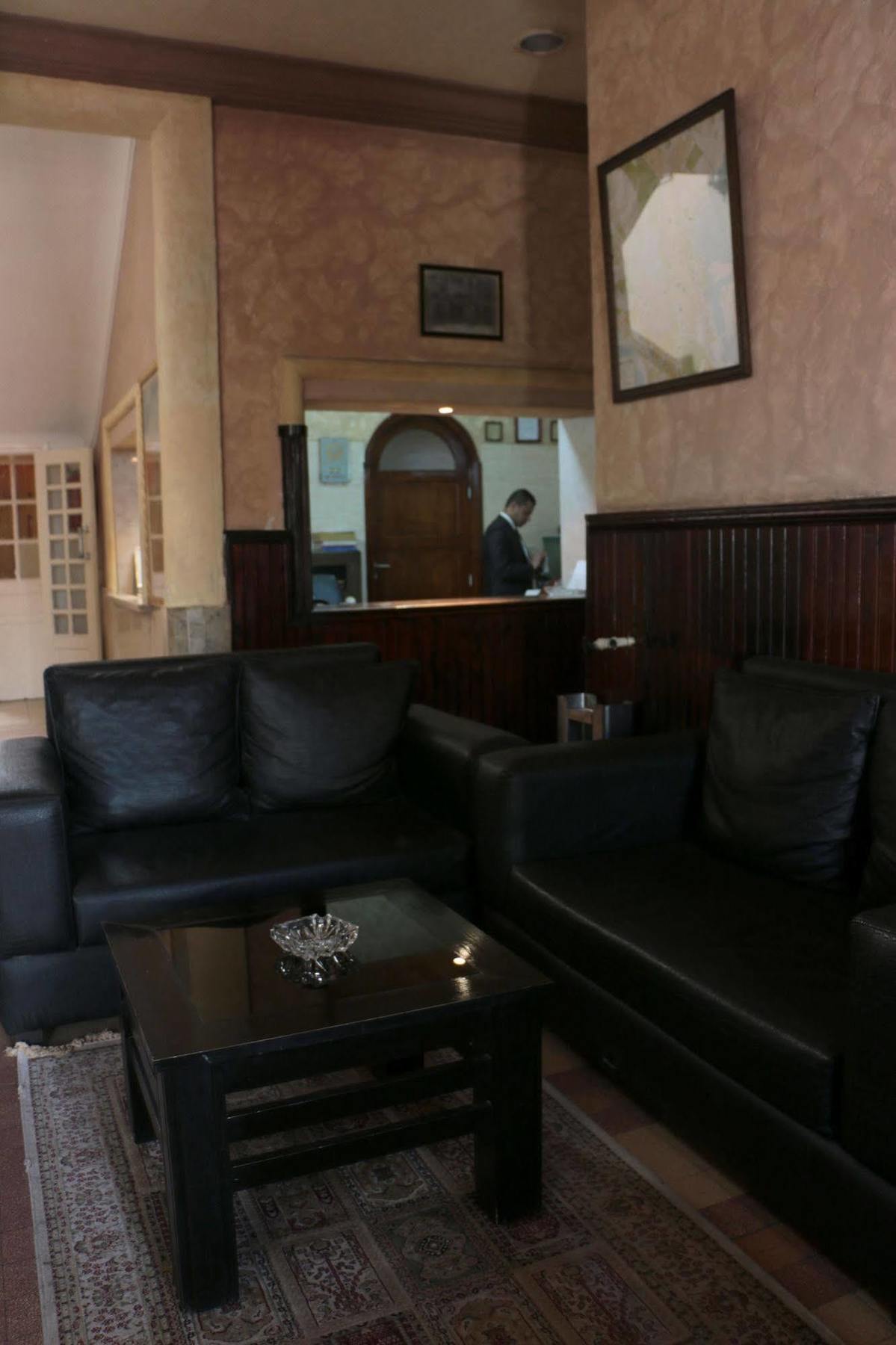Hotel Saint Georges Tunis Buitenkant foto
